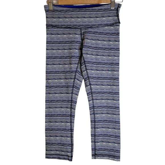 Lululemon Wunder Under Crop in Space Dye Twist Sapphire Blue Size 6 - Picture 1 of 7